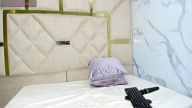 KendallArdent webcam