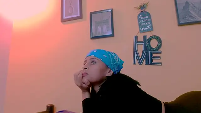 sexiempoderada18 webcam