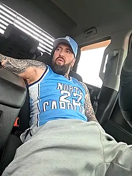 Beardedtattood webcam