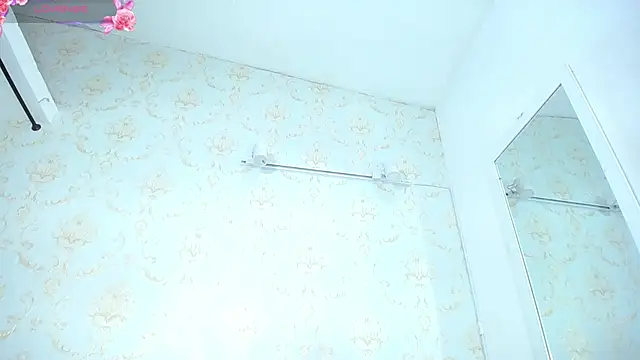 MARA_THOMPSONN webcam