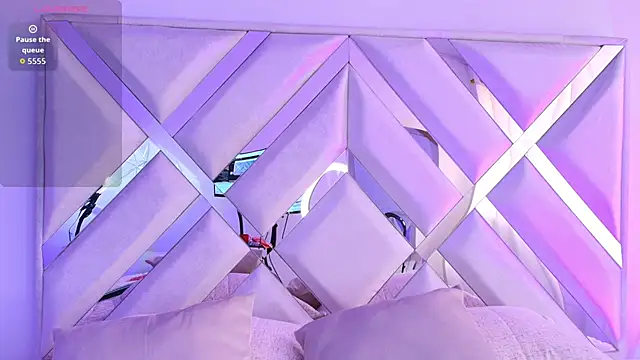 Ariana_Castillo__ webcam