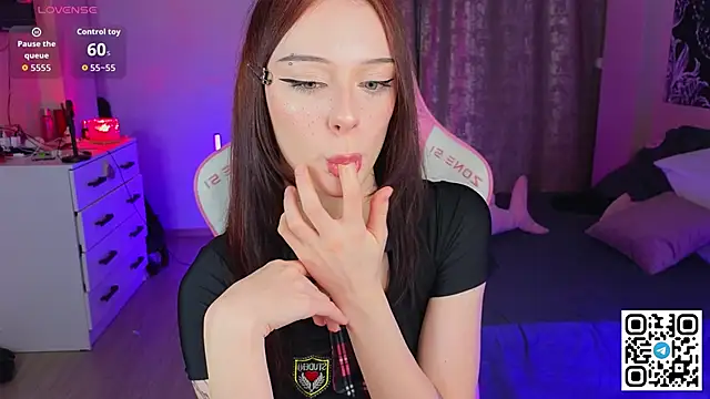 amyfallinlove webcam