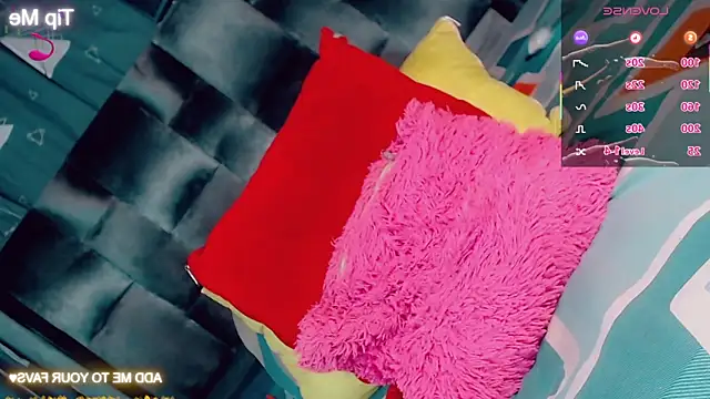 CharlotteBigCock webcam