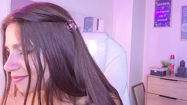 bluee_hazell - Bluee_hazell's free webcam - UK Sex Cams