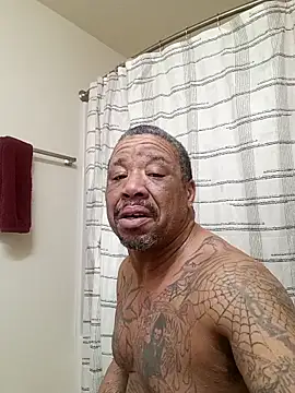 yellowwetfox - Yellowwetfox's free webcam - UK Sex Cams