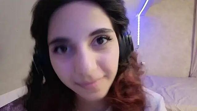 Blissmissataeses webcam