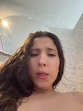 LittleDoll___ webcam