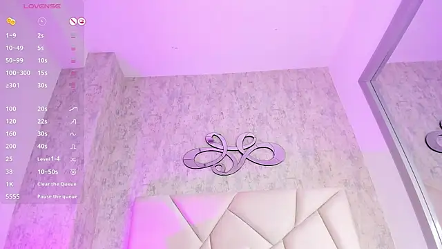 HarleyQueen666 webcam