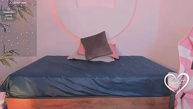 Scarlett_Kiiss webcam