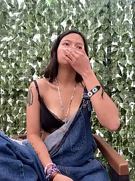 Ninffa_pinkk21 webcam