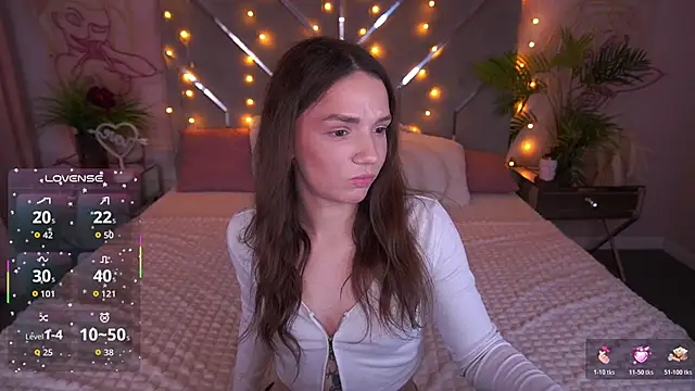 MirielleNymph webcam