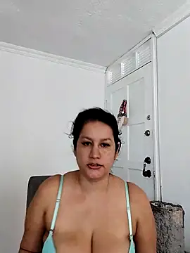 keilymadam Live Webcam on Stripchat