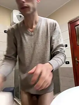 gionnytav (M young) - Sborrata cum