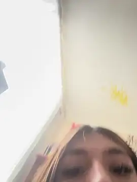 Isabella18_pink webcam