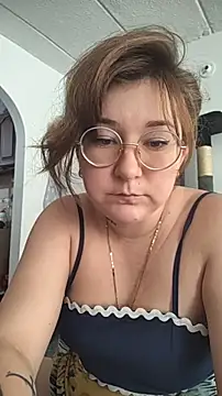 HunnyyLove webcam