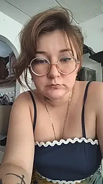 HunnyyLove webcam