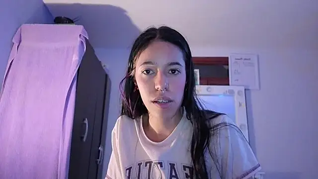 stephania_t - Stephania_t's free webcam - UK Sex Cams