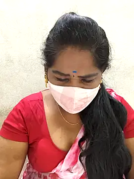 MaaliiiPonuTamil webcam