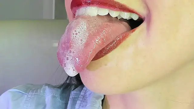 Katty_mouth webcam