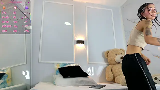 zorravioletta1 - Zorravioletta1's free webcam - UK Sex Cams