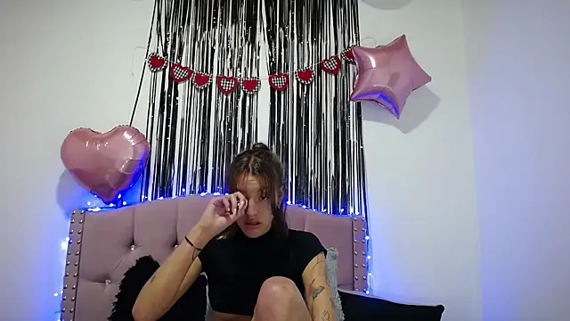 emily_cooper_pym webcam