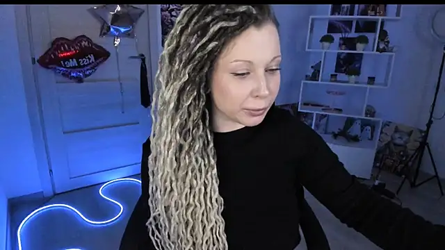 honeysallymoore - HoneySallyMoore's free webcam - UK Sex Cams