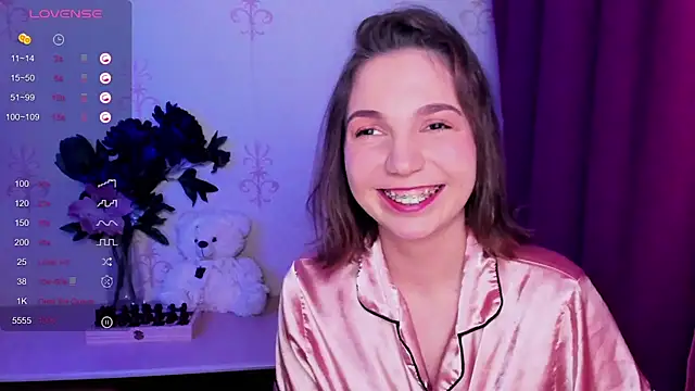 KindHazelHere_ webcam