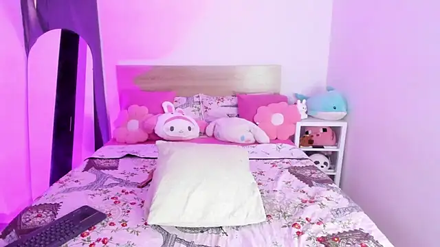 emygomezz - EmyGomezz's free webcam - UK Sex Cams