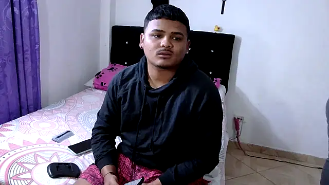 Boycuriousxxx webcam