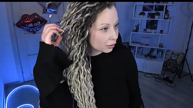 honeysallymoore - HoneySallyMoore's free webcam - UK Sex Cams