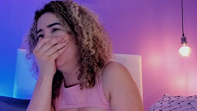 charlotte11-11 - Charlotte11-11's free webcam - UK Sex Cams