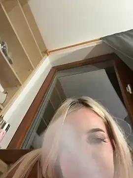 Steffi_Snowbunny webcam