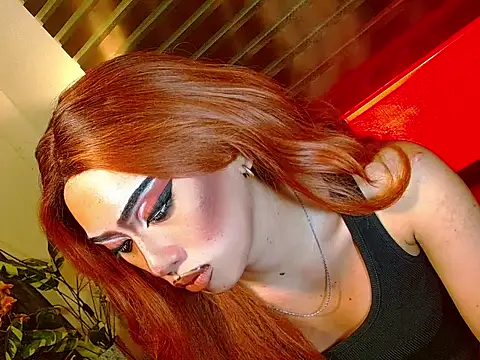 HOLLYWOOD_QUEEN_88 webcam