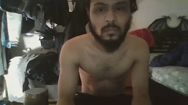 kingdragon098 - KingDragon098's free webcam - UK Sex Cams