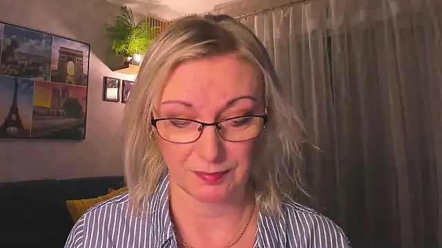 vanessa_chat - Vanessa_chat's free webcam - UK Sex Cams