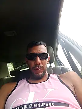 UnreadyChutzpa webcam