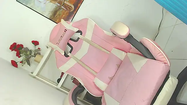 xxxgoddesnicolexxx webcam