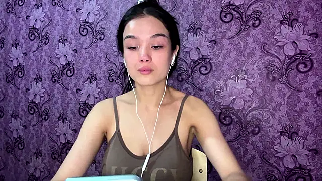 AylinBlush webcam