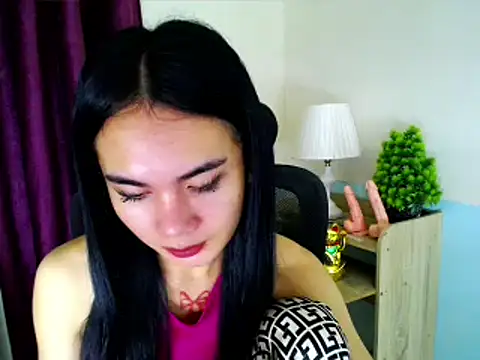 devine_goddess webcam