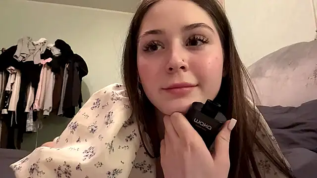 Adel_strongwoman webcam