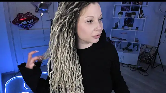 honeysallymoore - HoneySallyMoore's free webcam - UK Sex Cams