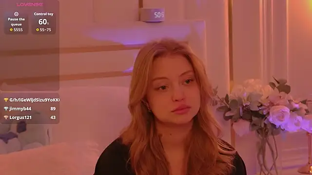 mollyhilton - MollyHilton's free webcam - UK Sex Cams