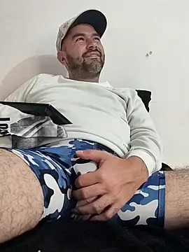 hairyandbigmann webcam