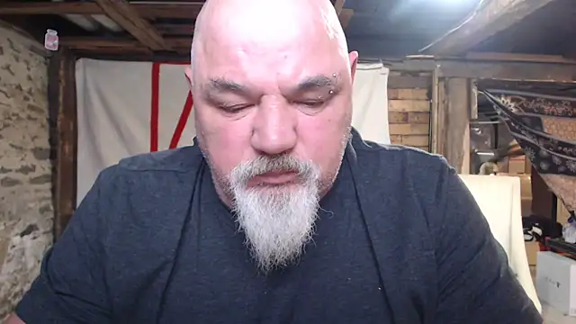 Newfiesausage1972 webcam