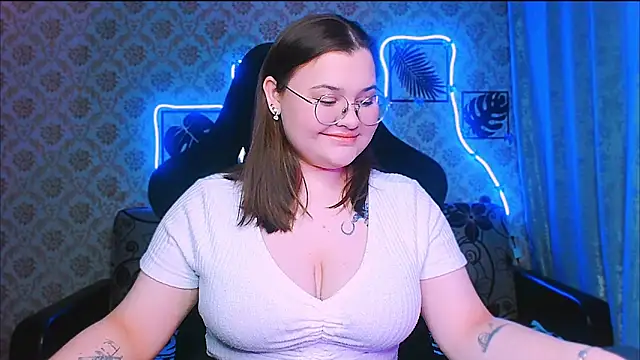 InLoveWithLife26 webcam