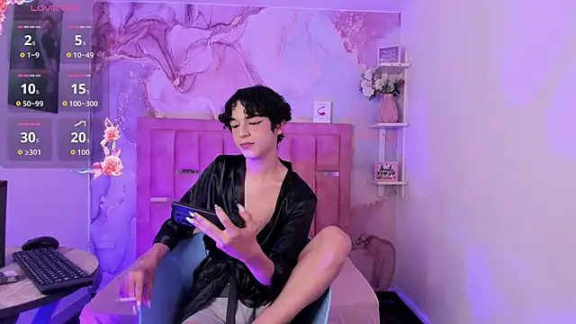 SthepanodiMonaco webcam