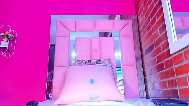 Baby_doll_XOXO webcam