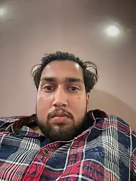 Guru_pinkhead webcam