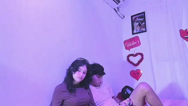 Laura_and_Kevin webcam