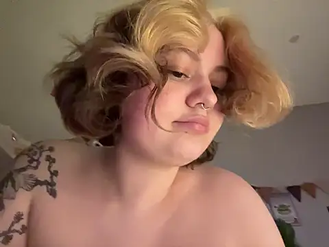 MCThroatGoat Live Webcam on Stripchat